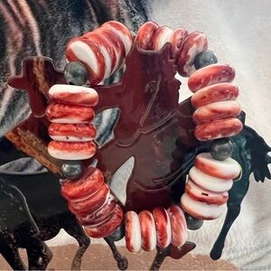 ❤️ 18mm Spiny Oyster Stretch Heishi Bead Bracelet w Gun Metal Spacers Ethnic